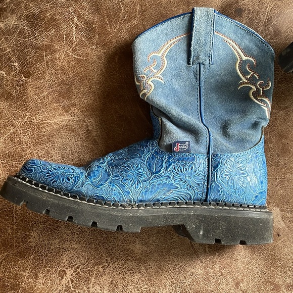 Justin Women's Blue Round Toe Cowgirl Boots. Good Condition. Size 8B. - Picture 4 of 16